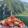 Морская прогулка-Бухта Русская. Двухдневный круиз с ночевкой в глэмпинге - морские прогулки и экскурсии на Камчатке с Азимут Тур